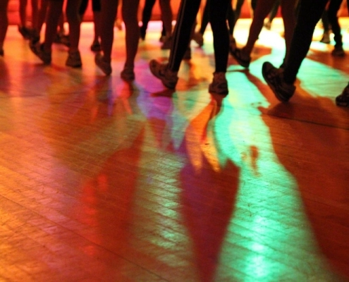 animation-anniversaire-adulte-danse-495x400